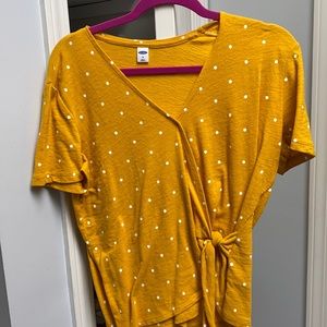 Old navy yellow and white polka dot top